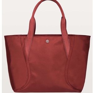 Lululemon Out Of Range Tote
